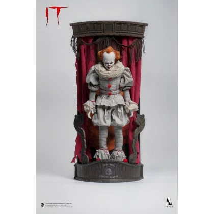Pennywise Deluxe Edition - Queen Studios InArt 1/6th Scale IT Collectible Figure 7 Pennywise Deluxe Edition - Queen Studios InArt 1/6th Scale IT Collectible Figure - Image 5