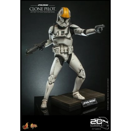 Clone Pilot - Hot Toys MMS648 Star Wars Episode II Attack Of The Clones 1/6th Scale Collectible Figure 7 Clone Pilot - Hot Toys MMS648 Star Wars Episode II Attack Of The Clones 1/6th Scale Collectible Figure - Image 6
