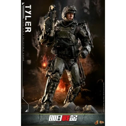 Tyler - Hot Toys MMS667 1/6th Scale Collectible Figure 4 Tyler - Hot Toys MMS667 1/6th Scale Collectible Figure - Image 2