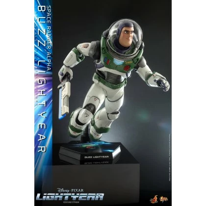 Space Ranger Alpha Buzz Lightyear - Hot Toys MMS634 Lightyear 1/6th Scale Collectible Figure 4 Space Ranger Alpha Buzz Lightyear - Hot Toys MMS634 Lightyear 1/6th Scale Collectible Figure - Image 2